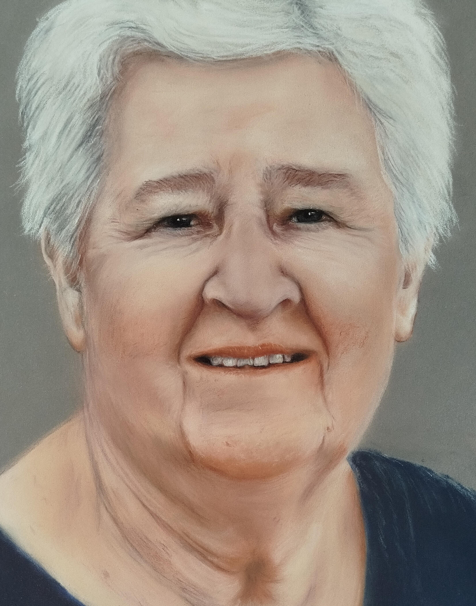 Portrait de femme au pastel sec